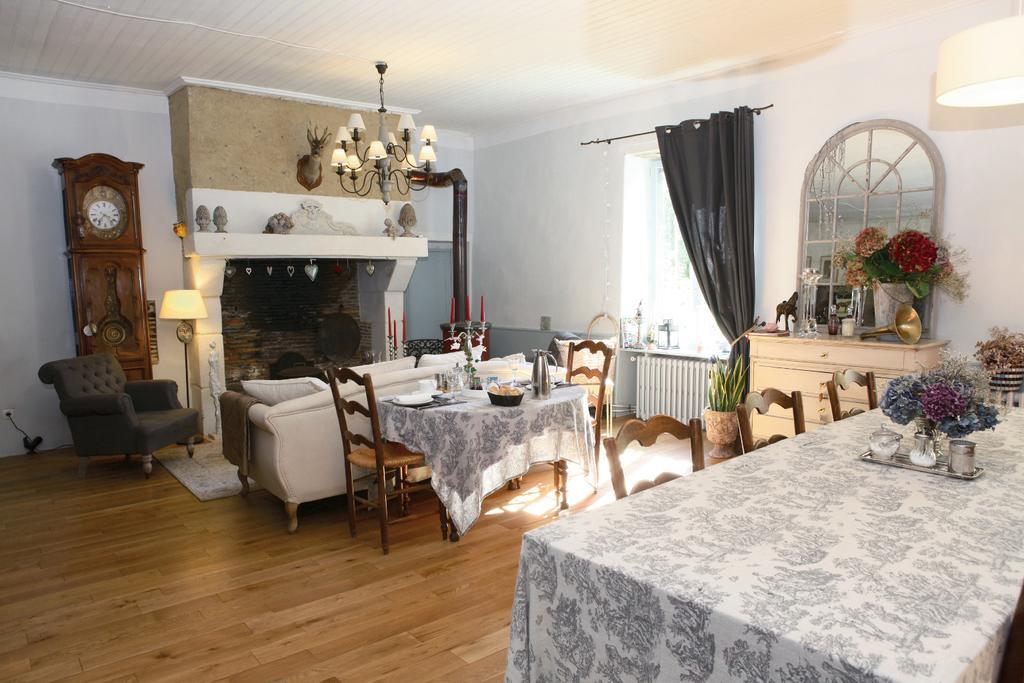 La Gentilhommiere Bed & Breakfast Chantepie Bagian luar foto